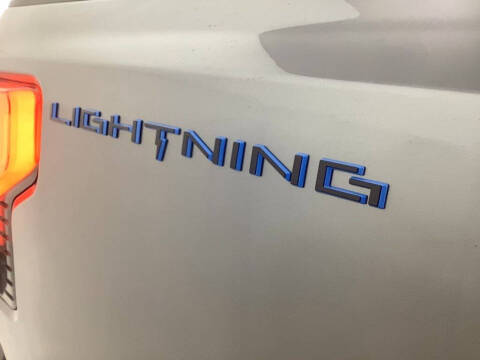 2025 Ford F-150 Lightning Lariat