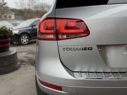 2012 Volkswagen Touareg TDI Lux
