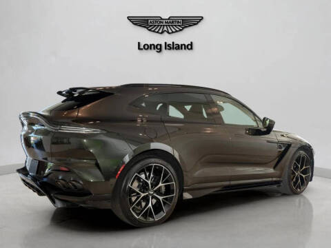 2024 Aston Martin DBX