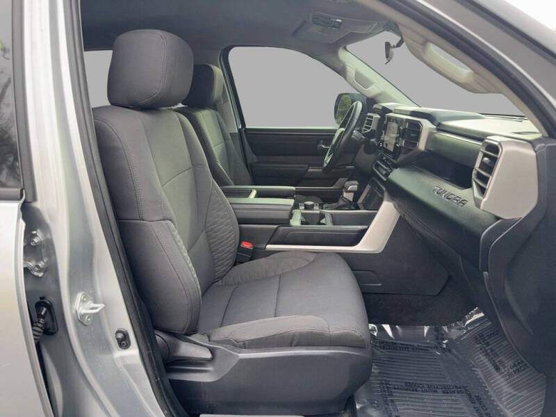 2022 Toyota Tundra SR5