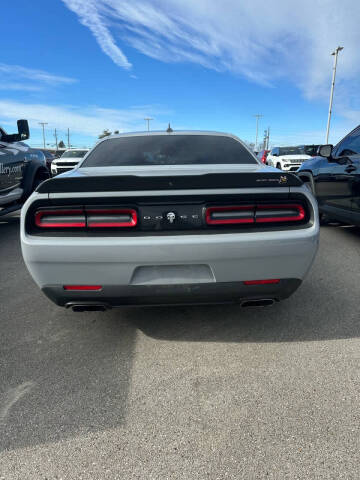 2021 Dodge Challenger