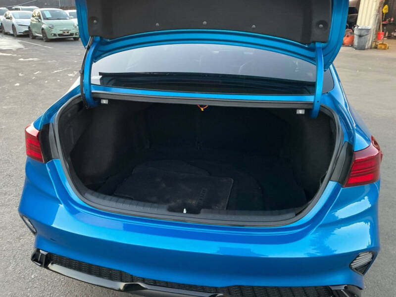 2023 Kia Forte GT-Line