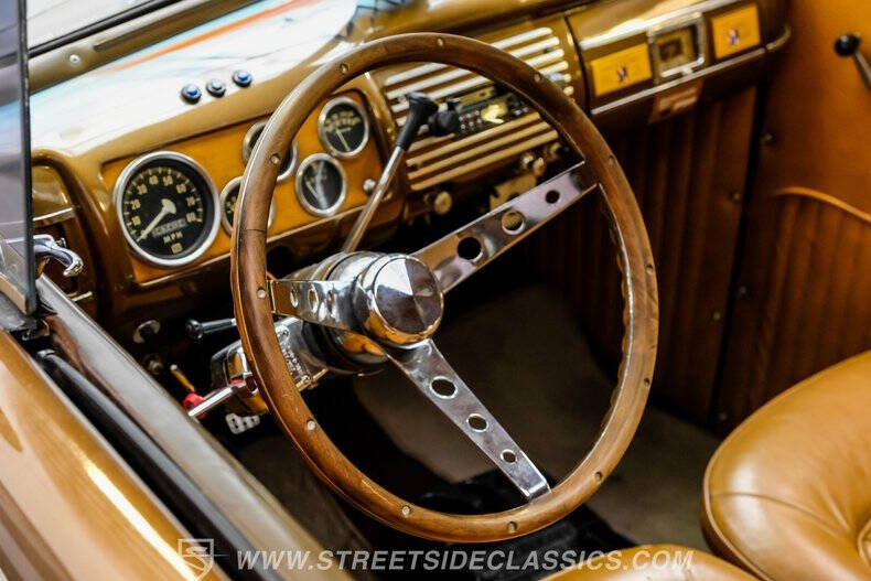 1940 Ford Deluxe
