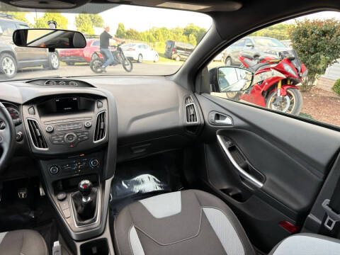 2018 Ford Focus ST