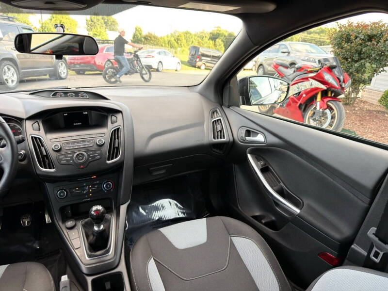 2018 Ford Focus ST