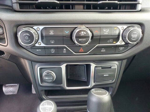 2024 Jeep Gladiator Sport