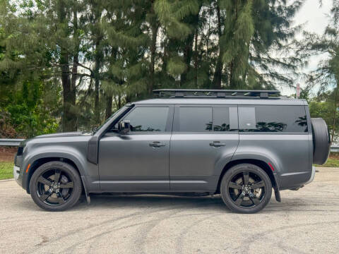 2023 Land Rover Defender 130 SE