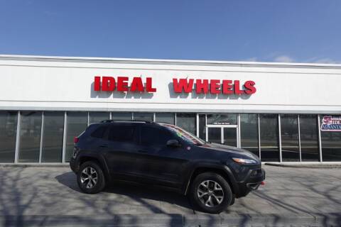 2017 Jeep Cherokee for sale at Ideal Wheels in Sioux City IA