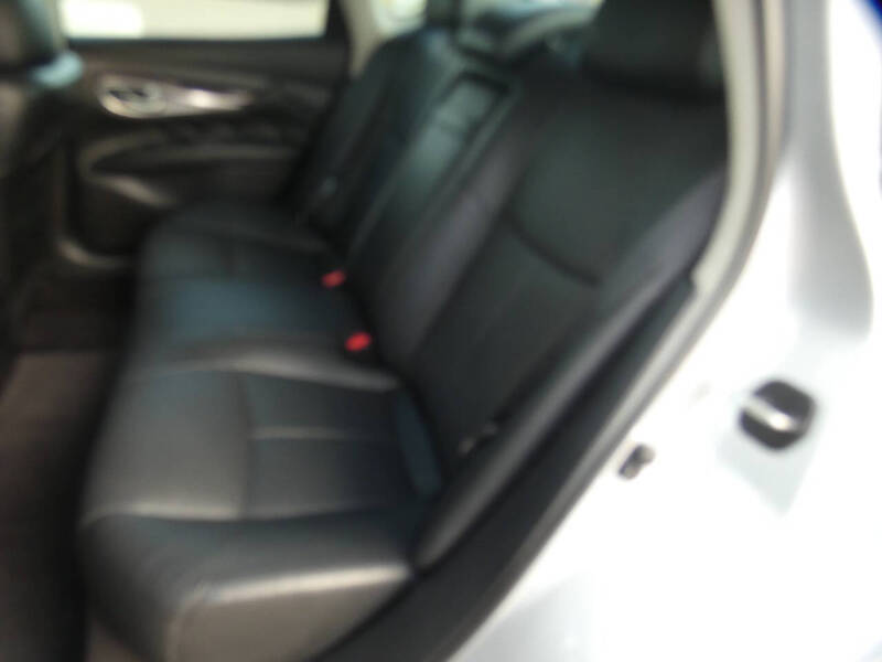 2017 Infiniti Q70 3.7