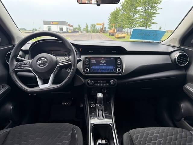 2021 Nissan Kicks SV