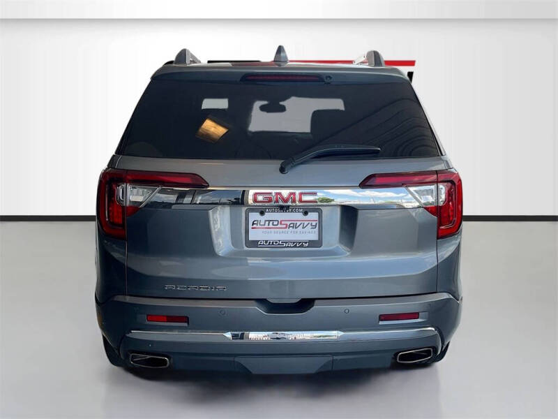 2022 GMC Acadia Denali