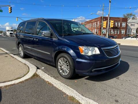 2016 Chrysler Town and Country for sale at G1 AUTO SALES II in Elizabeth NJ