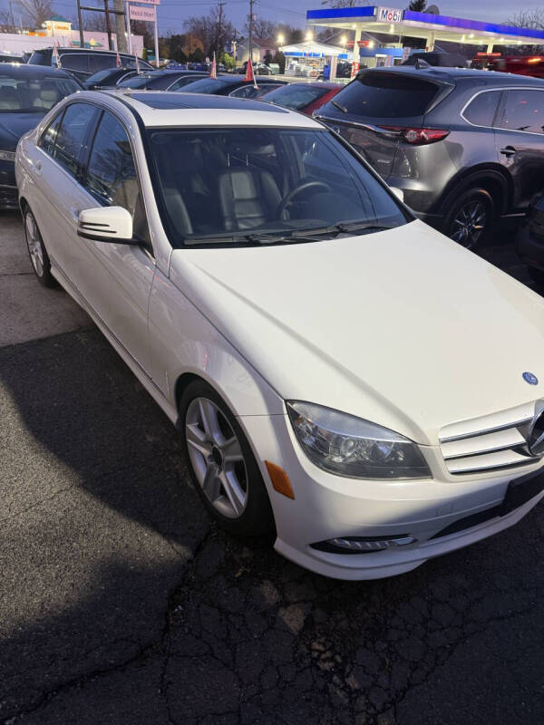 2011 Mercedes-Benz C-Class C 300 Luxury 4MATIC