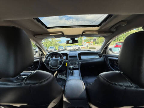 2011 Ford Taurus SEL