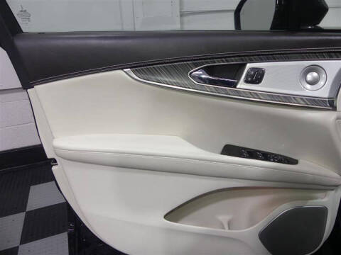 2019 Lincoln Nautilus Black Label