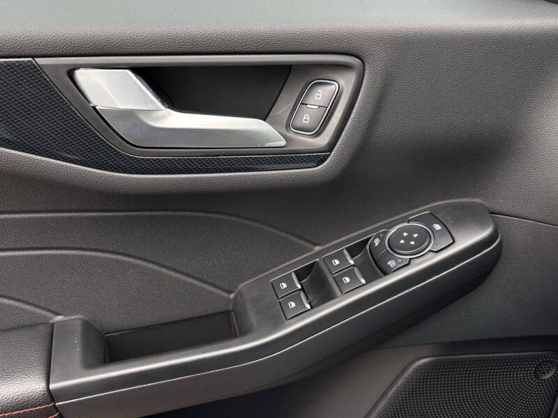 2026 Ford Escape ST-Line