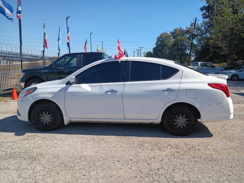 2015 Nissan Versa 1.6 SV