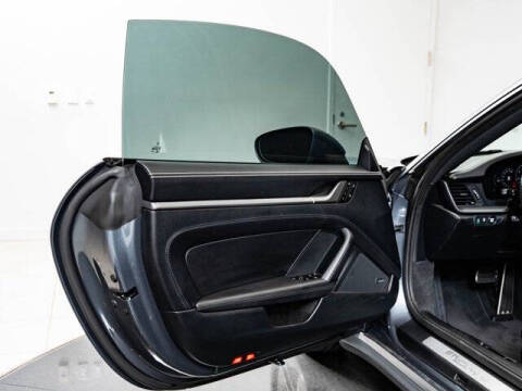 2025 Porsche 911 Carrera