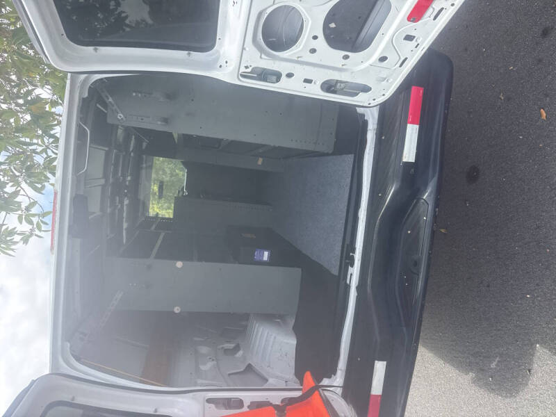 2011 Ford E-Series E-250