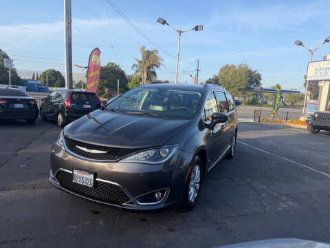 2019 Chrysler Pacifica Touring L