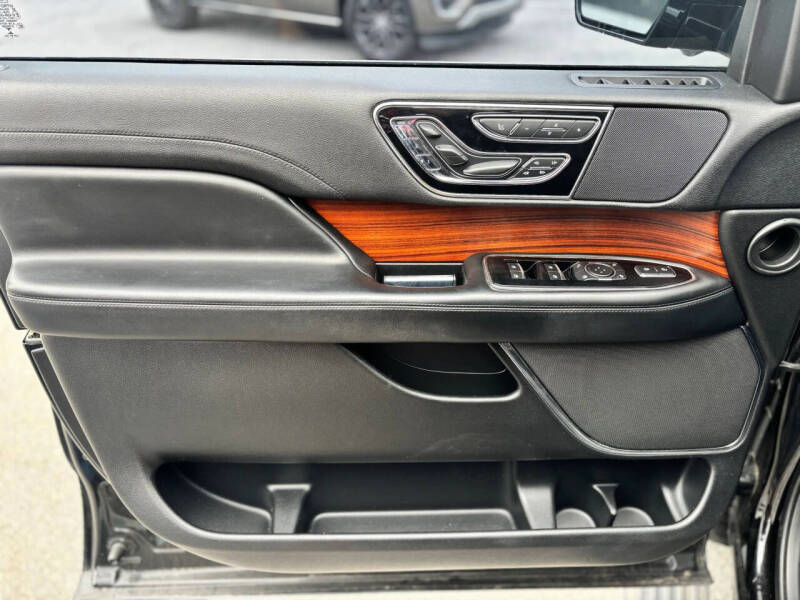 2018 Lincoln Navigator Select