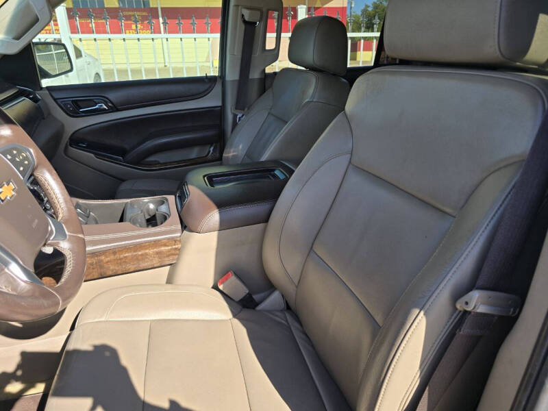 2017 Chevrolet Suburban LT