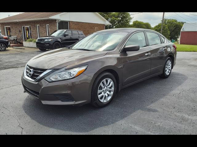 2016 Nissan Altima for sale at Ernie Cook and Son Motors in Shelbyville TN