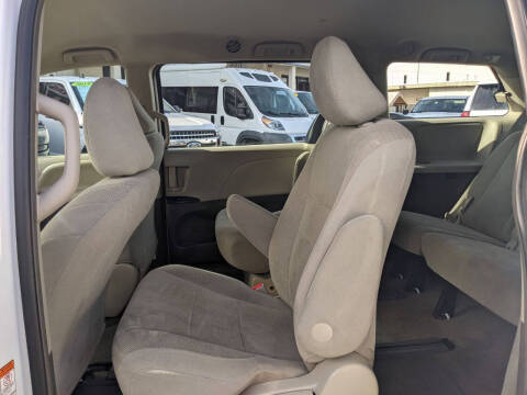 2017 Toyota Sienna L 7-Passenger