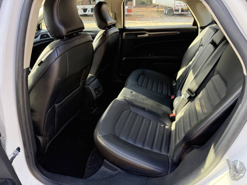 2017 Ford Fusion Hybrid SE