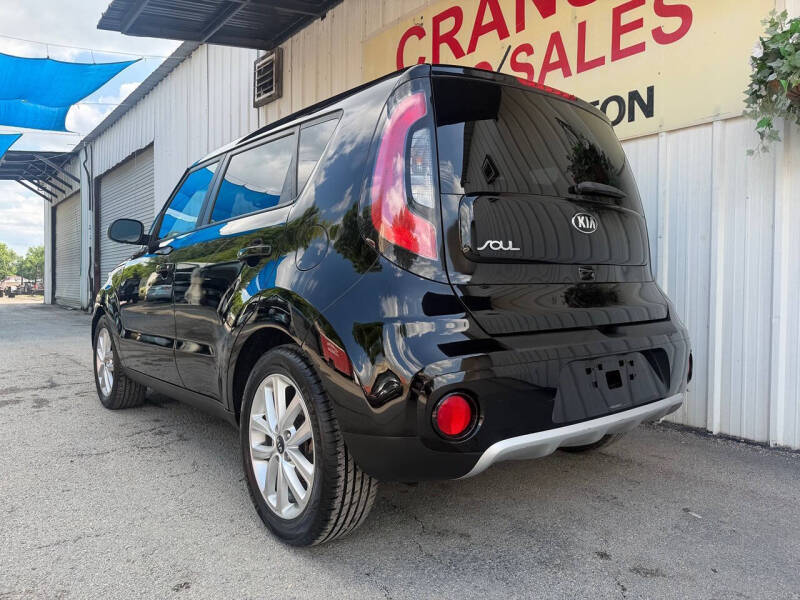 2017 Kia Soul +