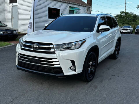 2017 Toyota Highlander for sale at Ruisi Auto Sales Inc in Keyport NJ