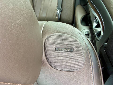 2013 Infiniti M37