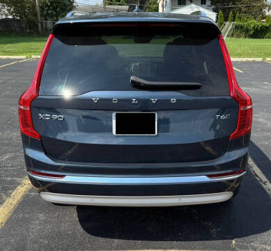 2022 Volvo XC90 T6 Inscription 6-Passenger