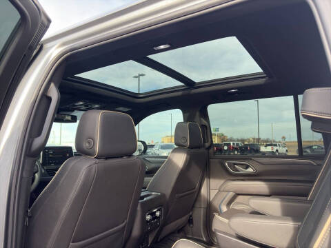 2024 GMC Yukon XL SLT