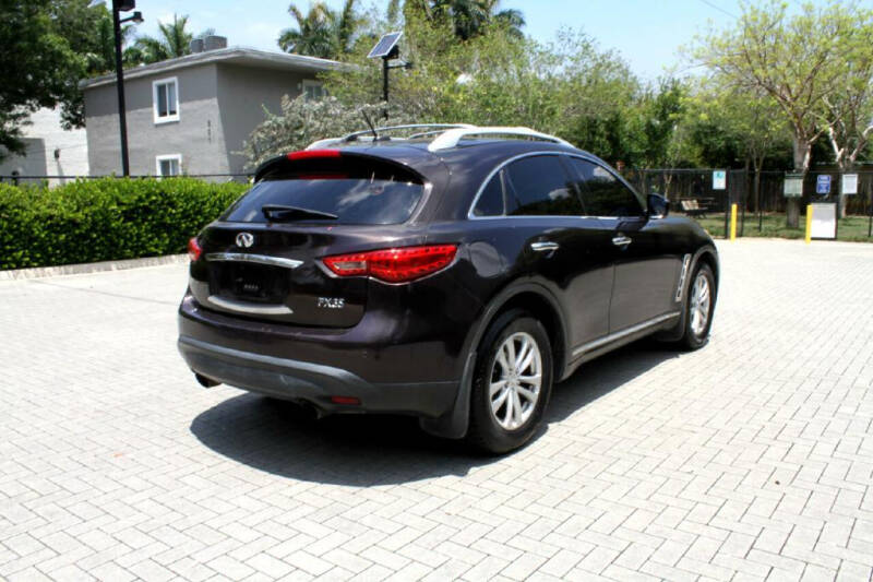 2010 Infiniti FX35