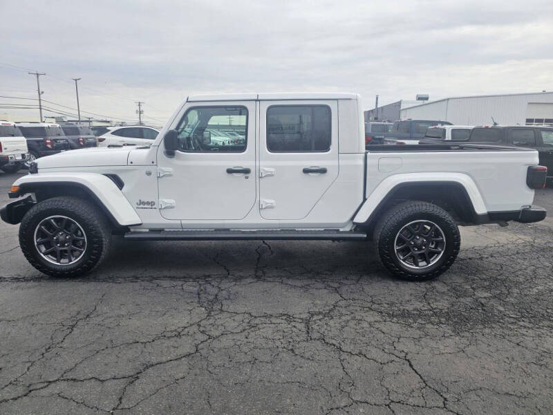 2023 Jeep Gladiator Overland