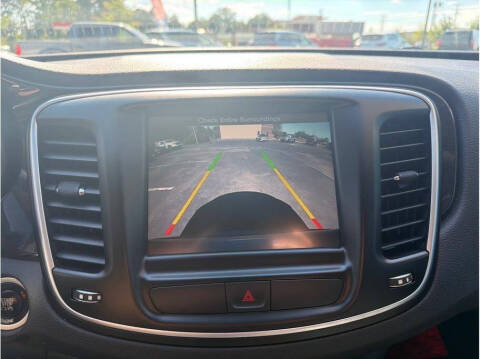 2015 Chrysler 200 C