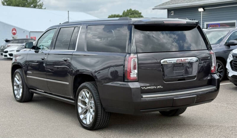 2017 GMC Yukon XL Denali
