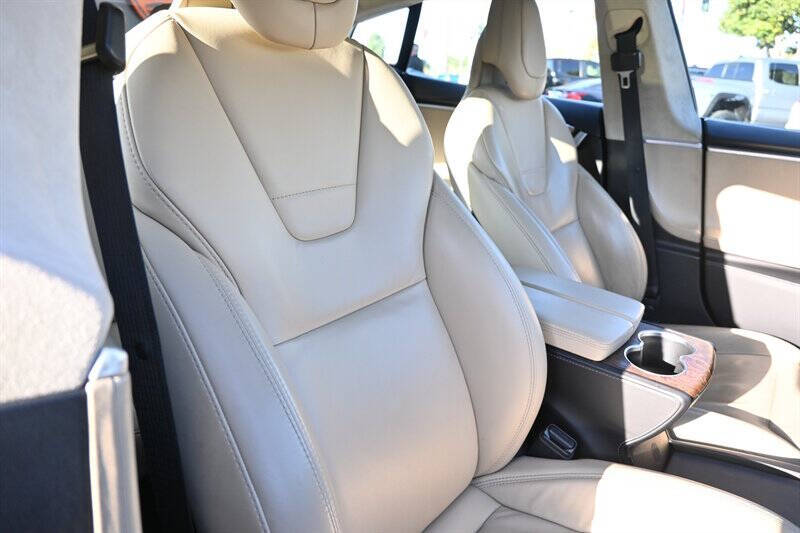 2017 Tesla Model S 75D