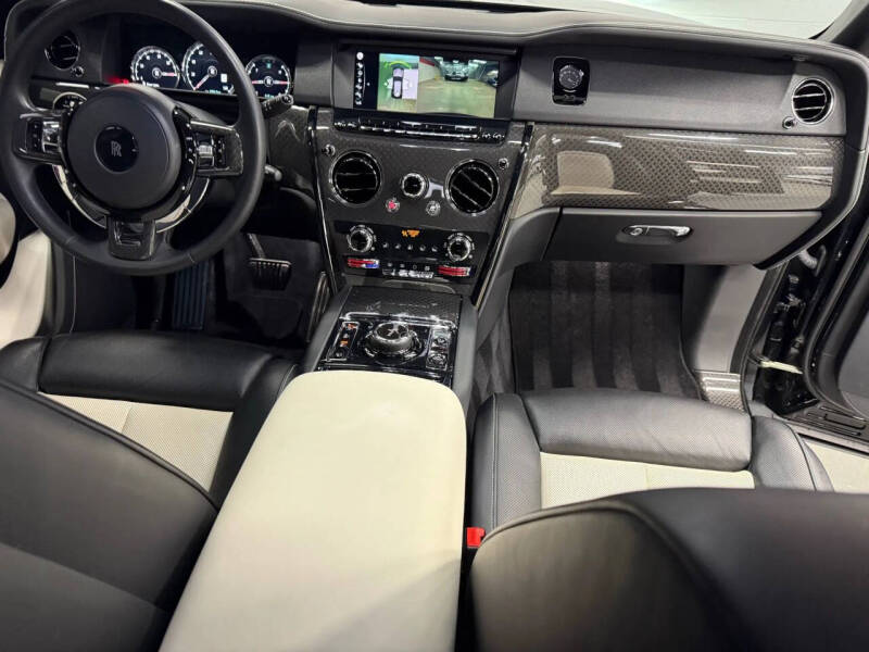 2022 Rolls-Royce Black Badge Cullinan