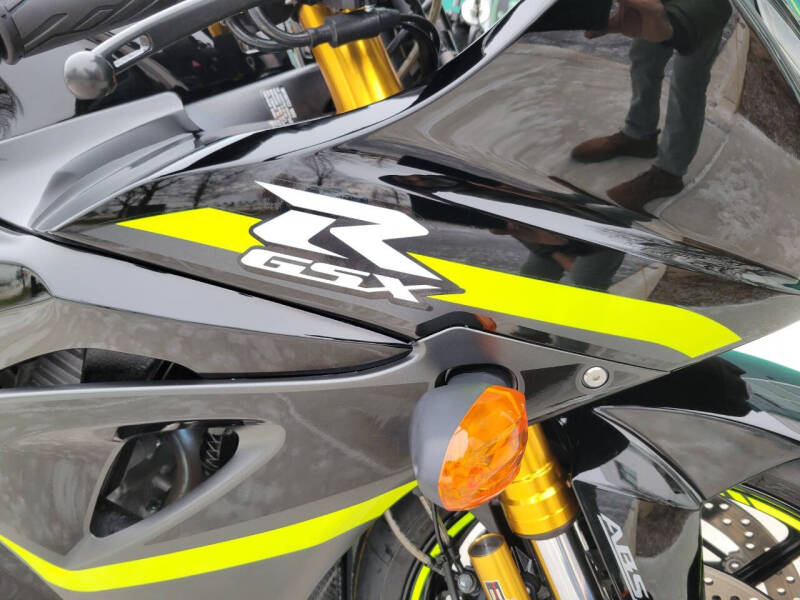 2023 Suzuki GSX-R1000R