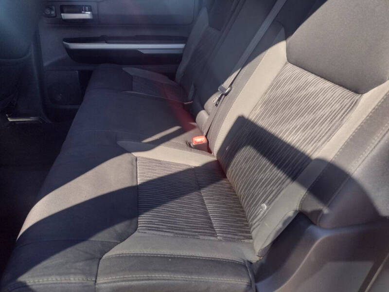 2015 Toyota Tundra SR5