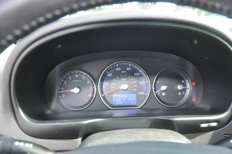 2011 Hyundai Santa Fe SE