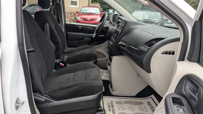 2015 Dodge Grand Caravan SE