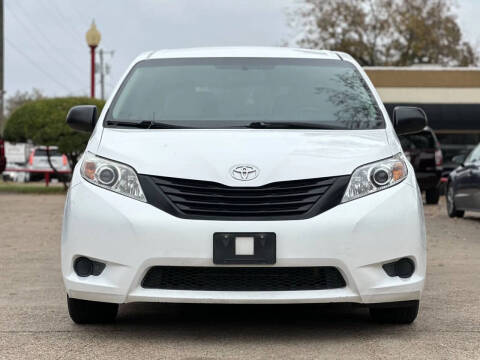 2015 Toyota Sienna L 7-Passenger