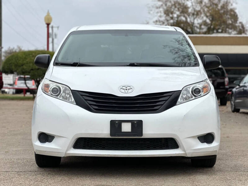 2015 Toyota Sienna L 7-Passenger