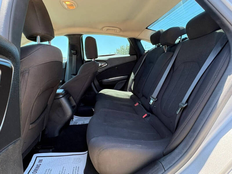 2016 Chrysler 200