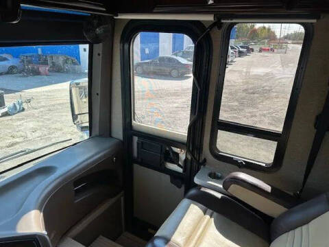 2016 Freightliner XCR Chassis