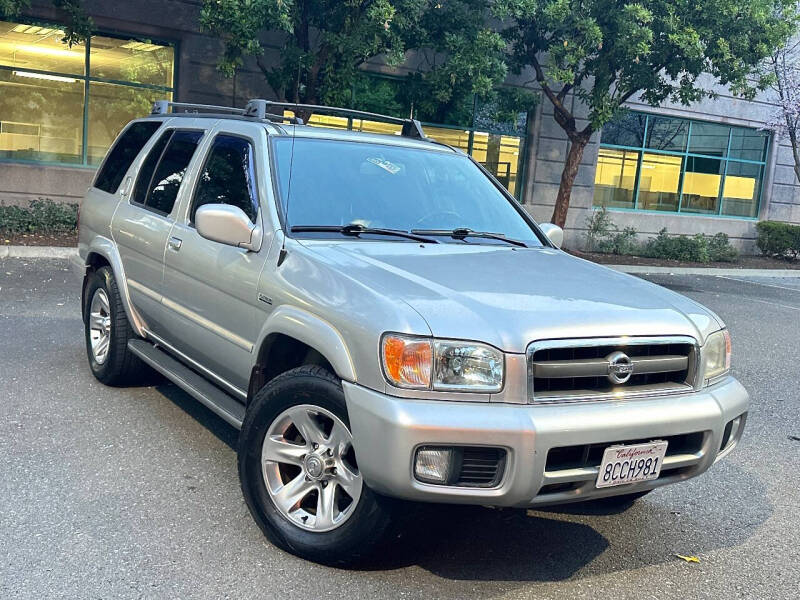2004 Nissan Pathfinder LE Platinum