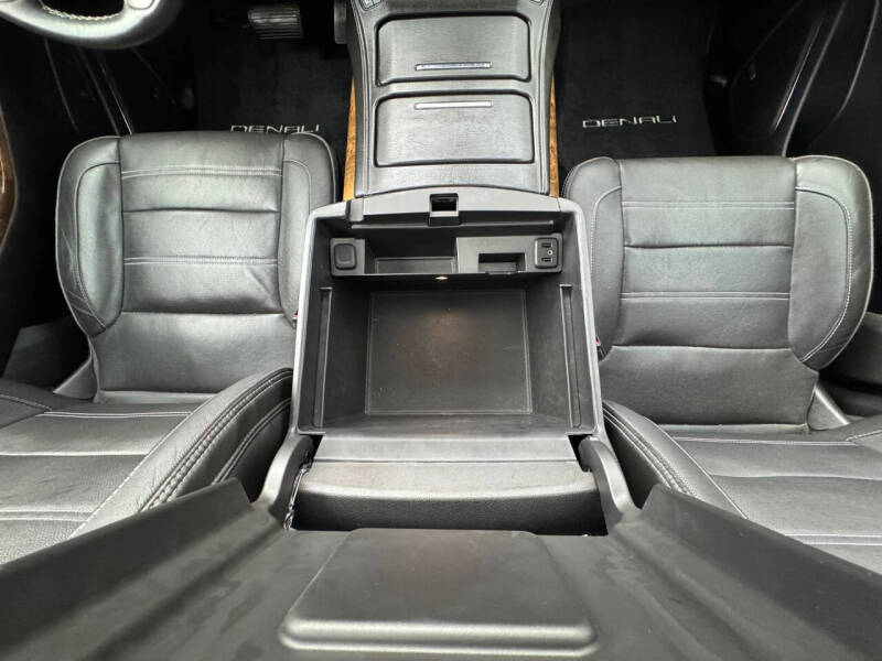 2016 GMC Yukon Denali